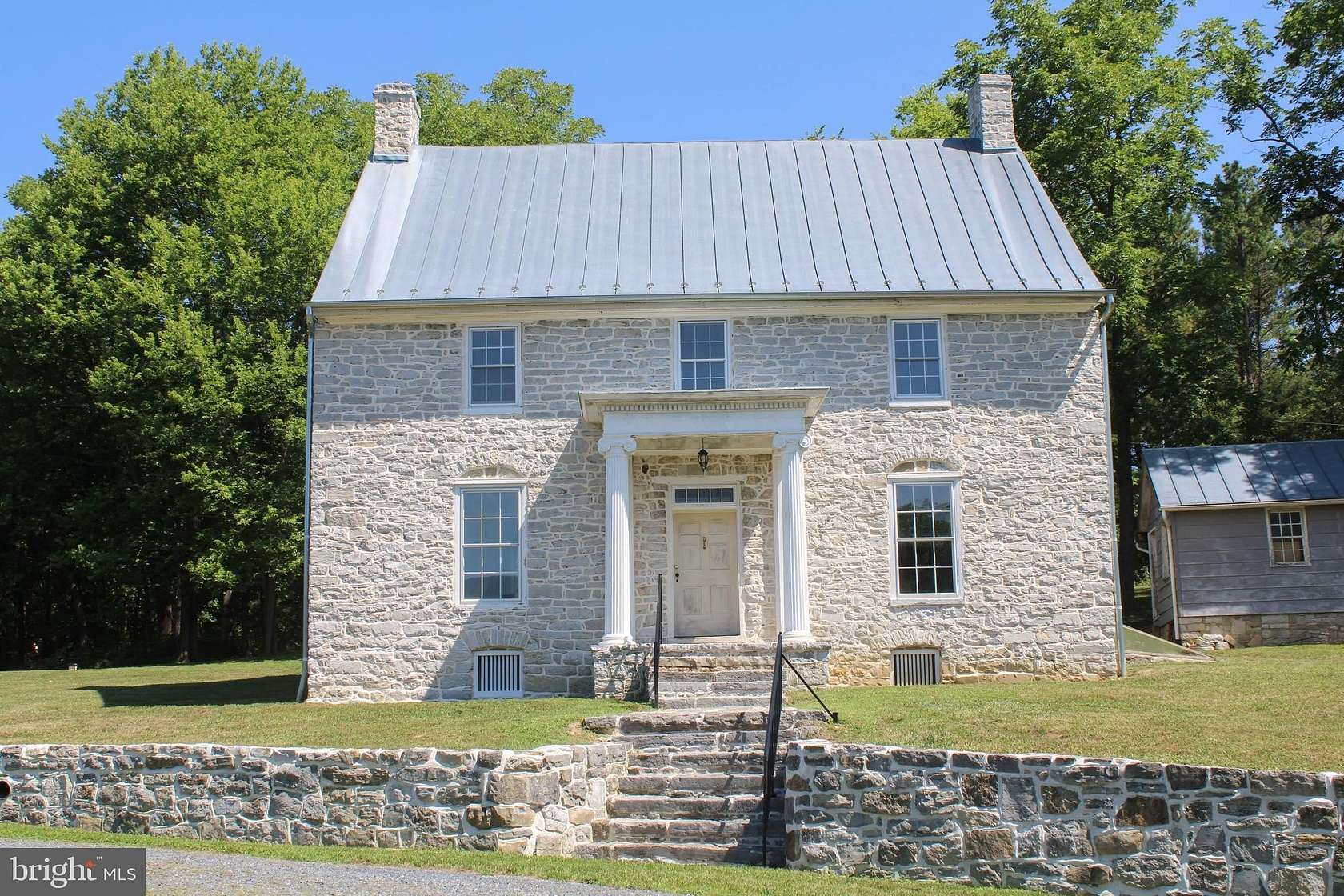 1.52 Acres of Land with Home for Lease in Strasburg, Virginia