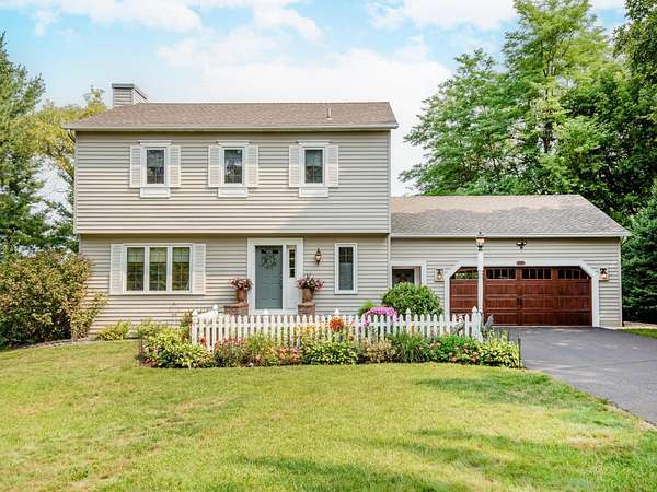 1.52 Acres of Land with Home for Sale in Woodbury, Minnesota