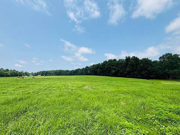 27.5 Acres of Land for Auction in Russell Springs, Kentucky