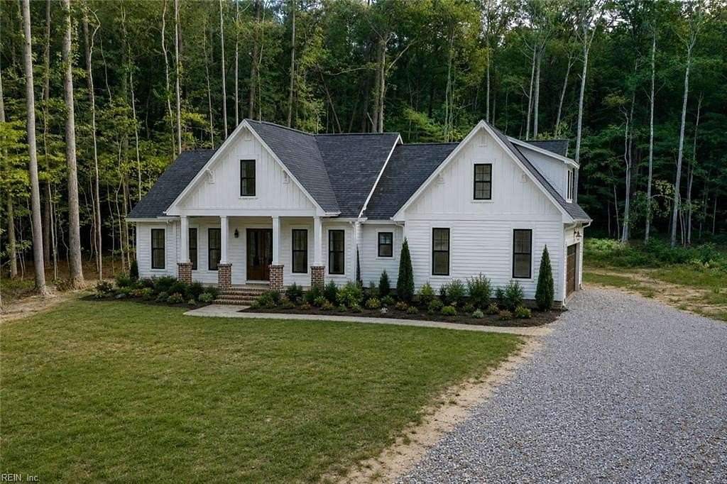 2 Acres of Improved Mixed-Use Land for Sale in Gloucester, Virginia