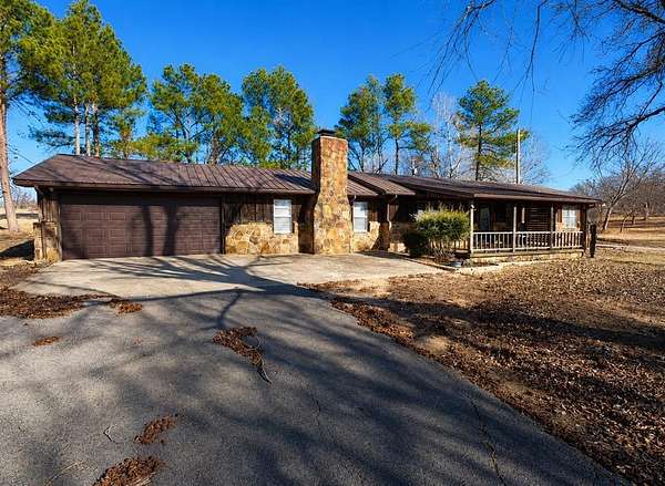 5.5 Acres of Land with Home for Sale in Wewoka, Oklahoma