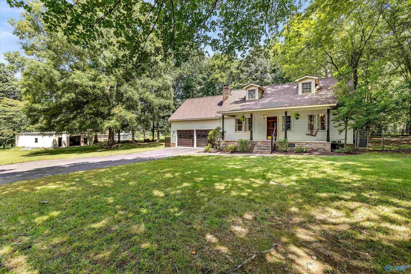 4.3 Acres of Land with Home for Sale in Arab, Alabama
