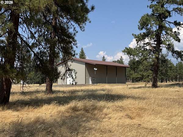 5 Acres of Land for Sale in Goldendale, Washington