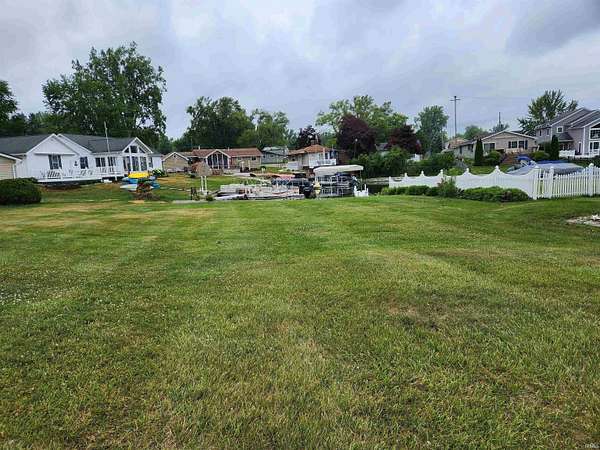 0.4 Acres of Residential Land for Sale in Syracuse, Indiana