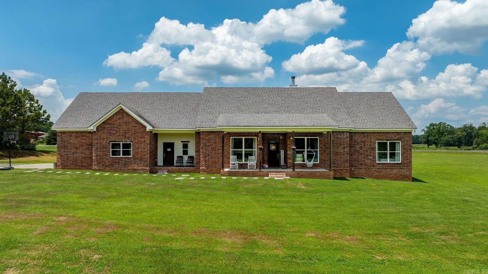 5.33 Acres of Land with Home for Sale in Greenbrier, Arkansas