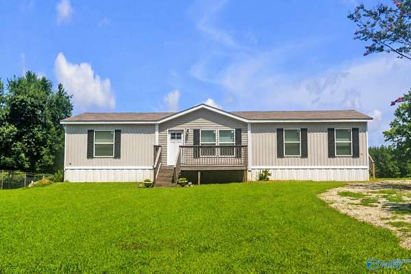 1.5 Acres of Land with Home for Sale in Hazel Green, Alabama