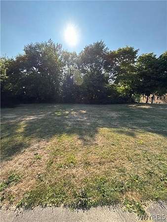 0.06 Acres of Land for Sale in Niagara Falls, New York