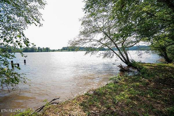 1 Acre of Residential Land for Sale in Loudon, Tennessee