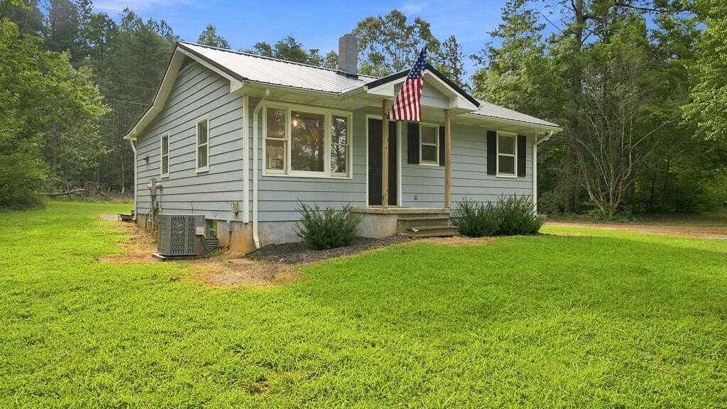 1.6 Acres of Land with Home for Sale in Farmville, Virginia