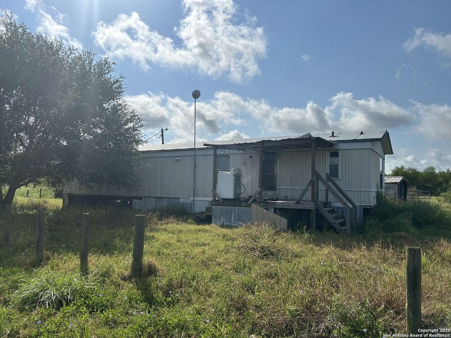 4.77 Acres of Land with Home for Sale in Victoria, Texas