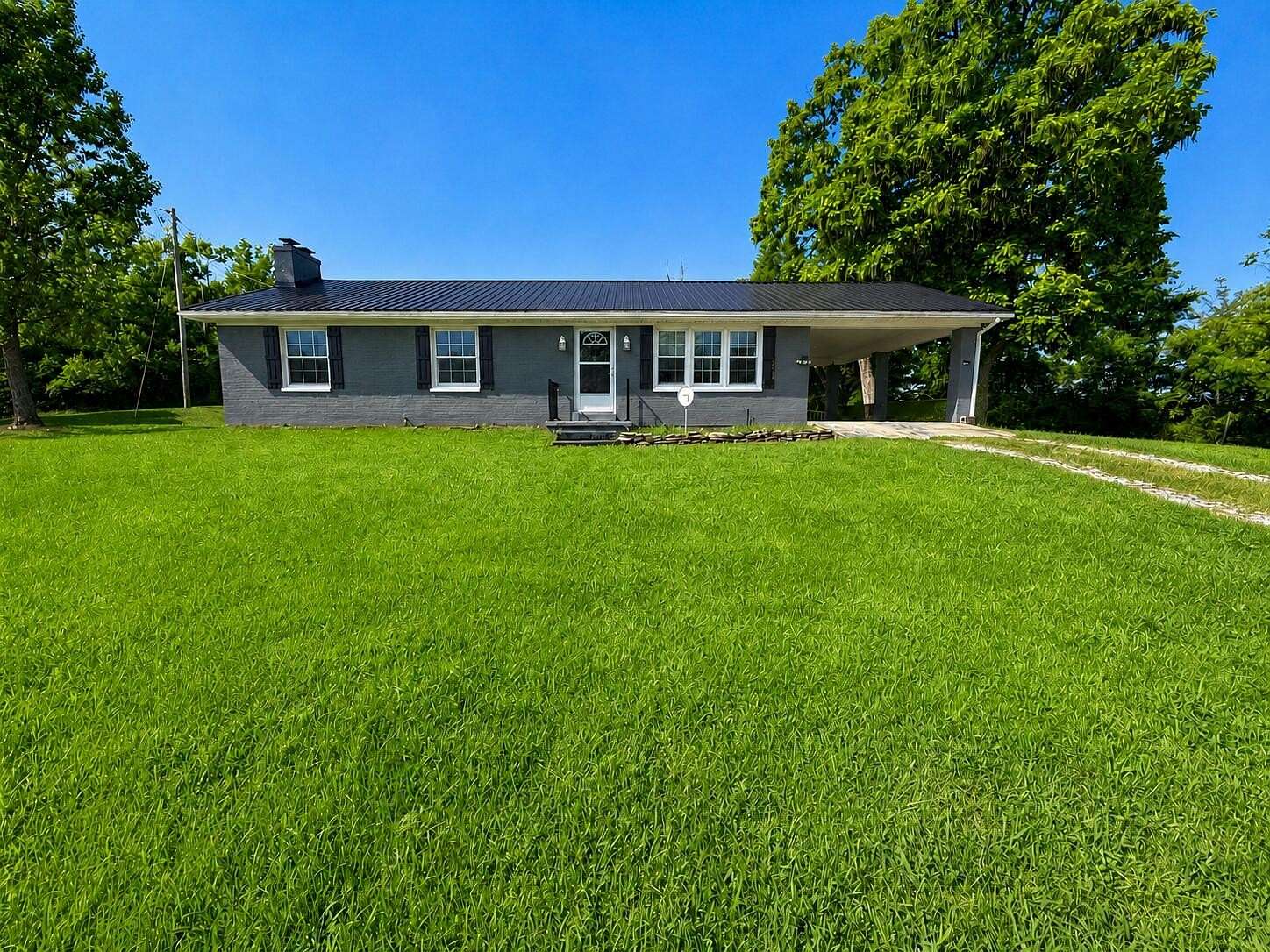 2 Acres of Land with Home for Sale in Harrodsburg, Kentucky