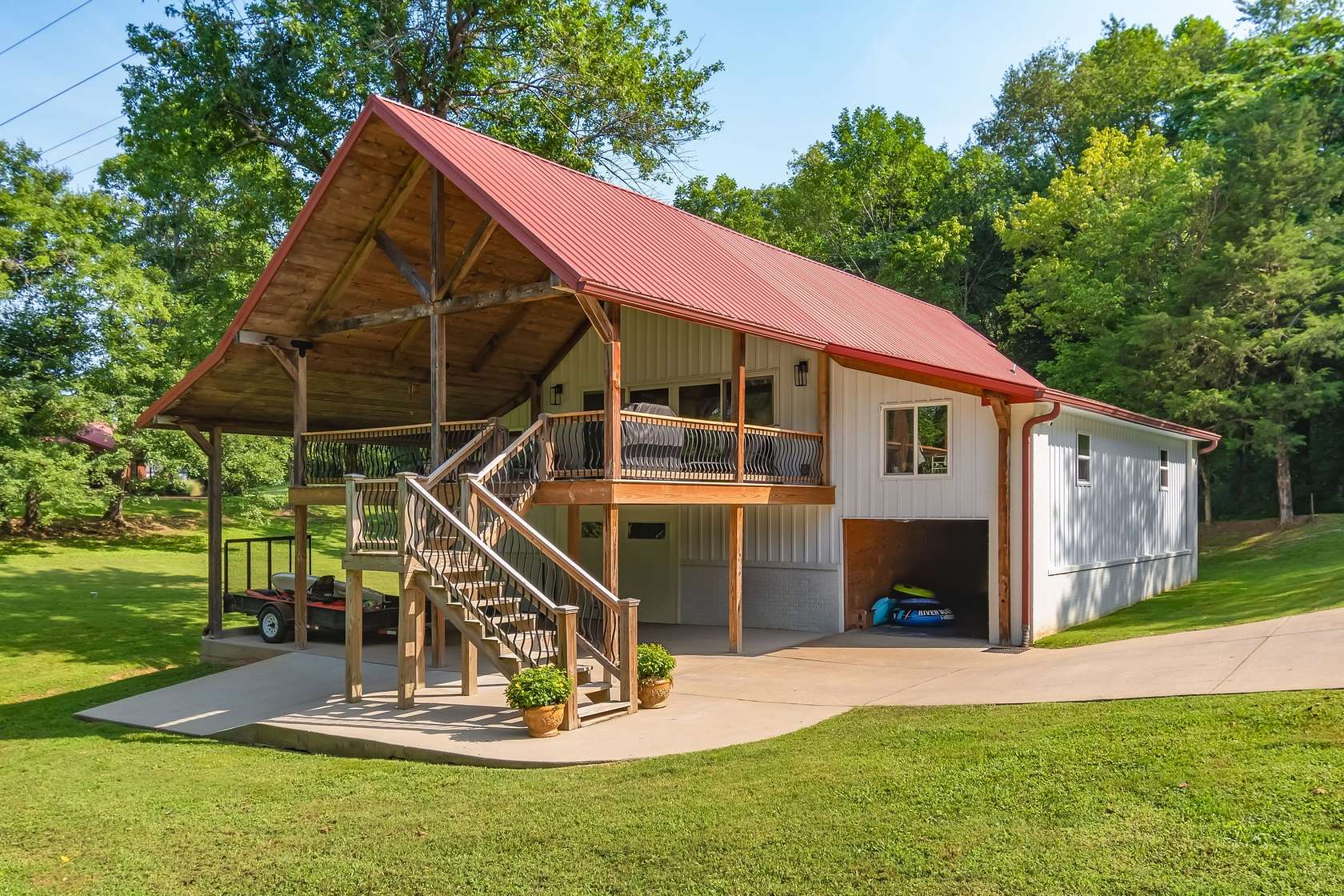 4.26 Acres of Land with Home for Sale in Bon Aqua, Tennessee