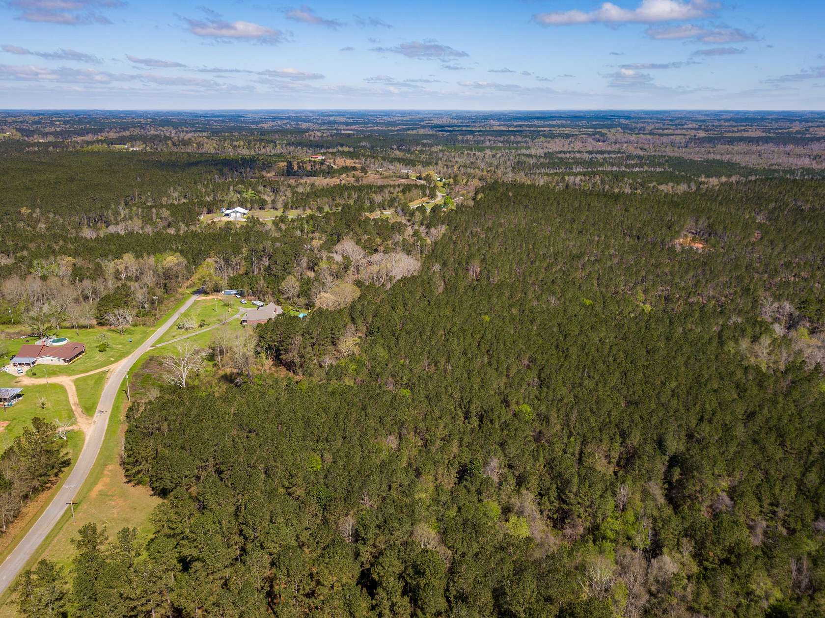 16 Acres of Recreational & Residential Land for Sale in Ellisville, Mississippi