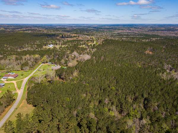 16 Acres of Recreational & Residential Land for Sale in Ellisville, Mississippi