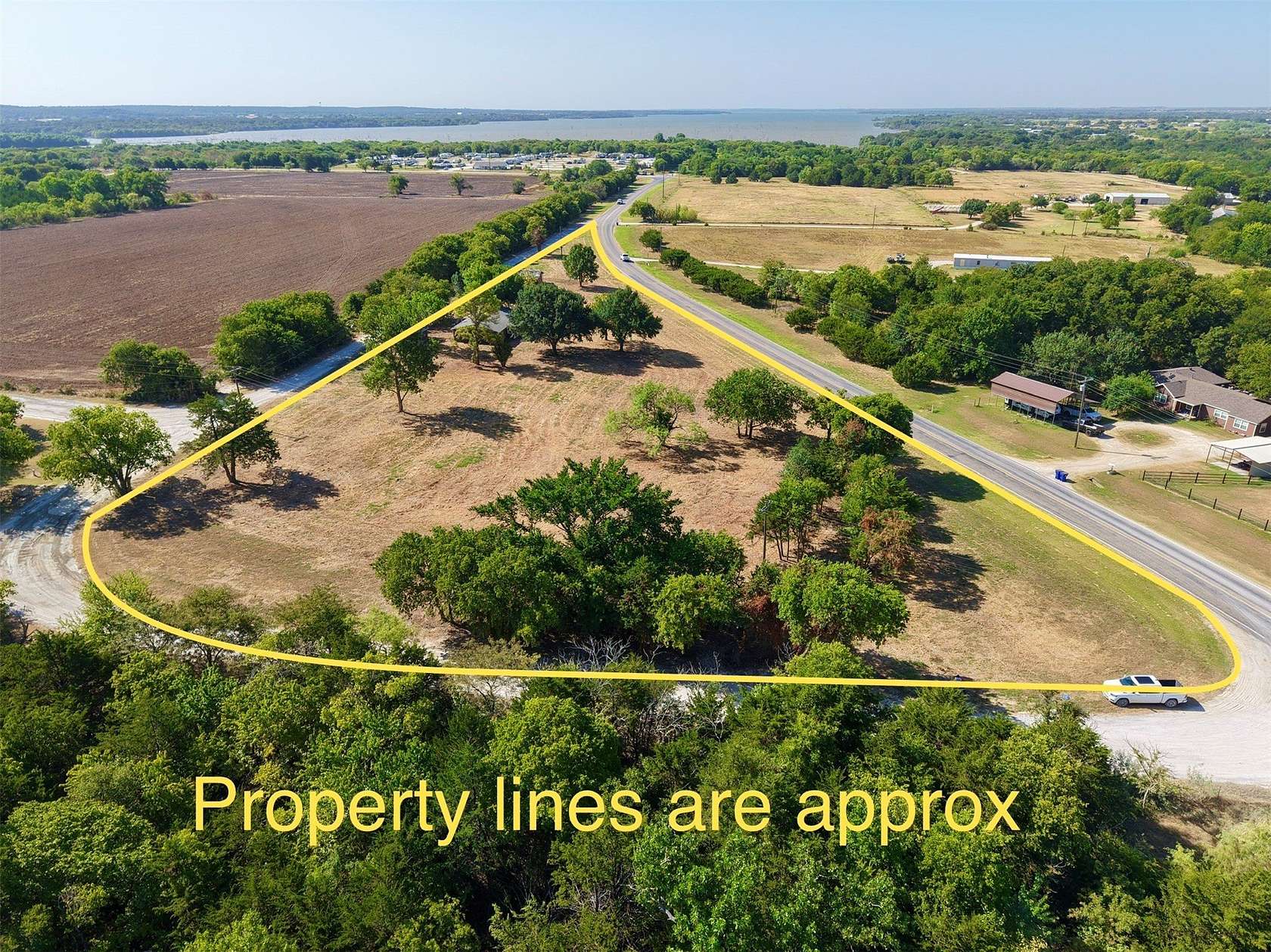 3.75 Acres of Mixed-Use Land for Sale in Valley View, Texas