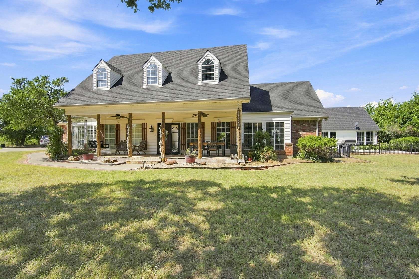 10 Acres of Recreational Land with Home for Sale in Scurry, Texas