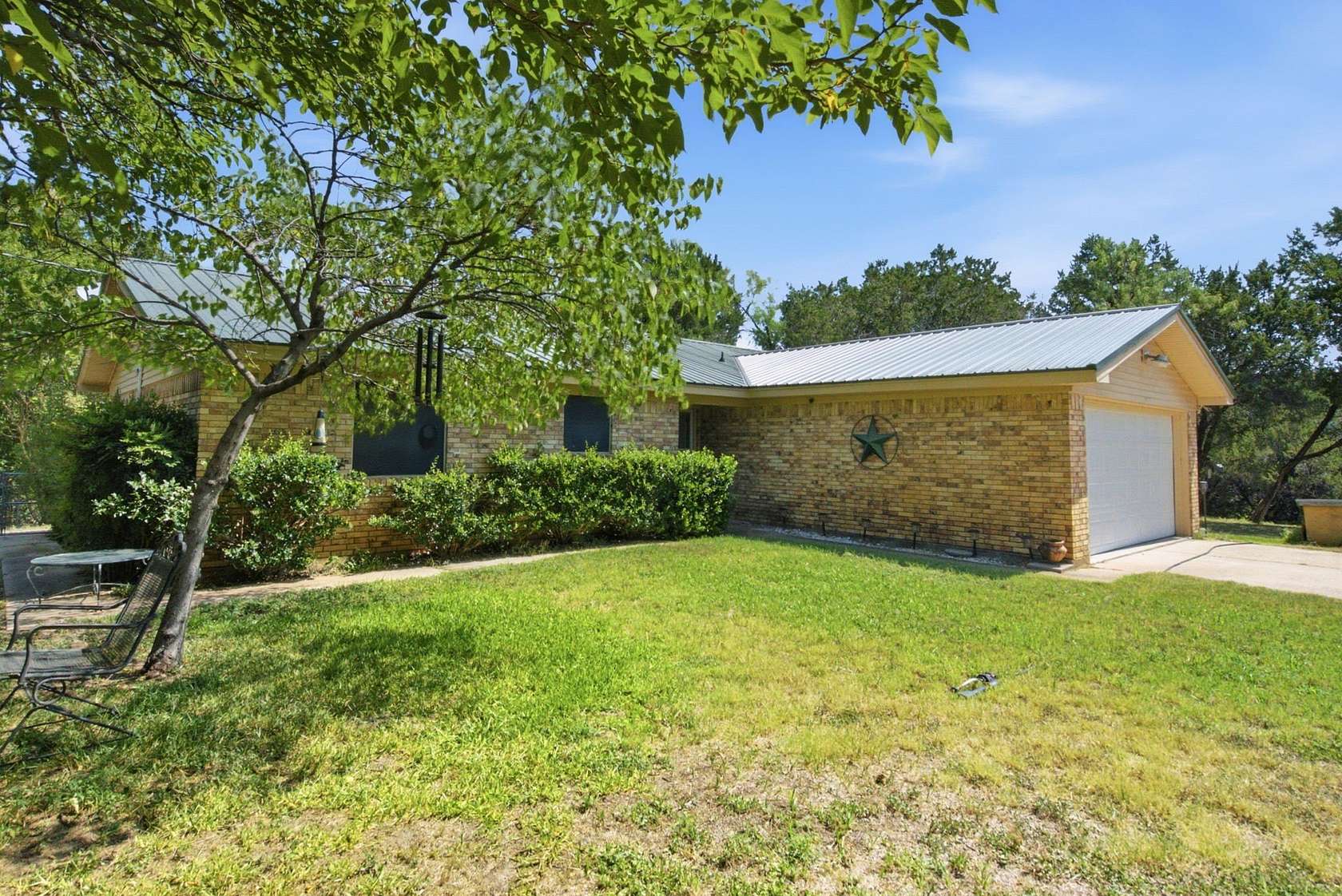 9.53 Acres of Improved Mixed-Use Land for Sale in Granbury, Texas