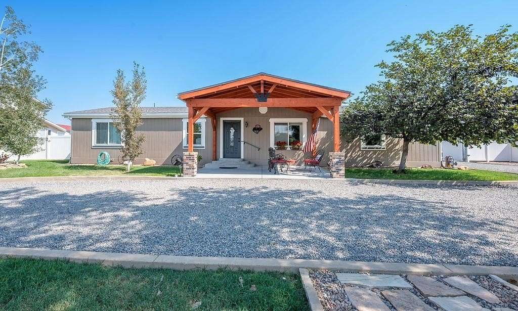 2 Acres of Land with Home for Sale in Clifton, Colorado