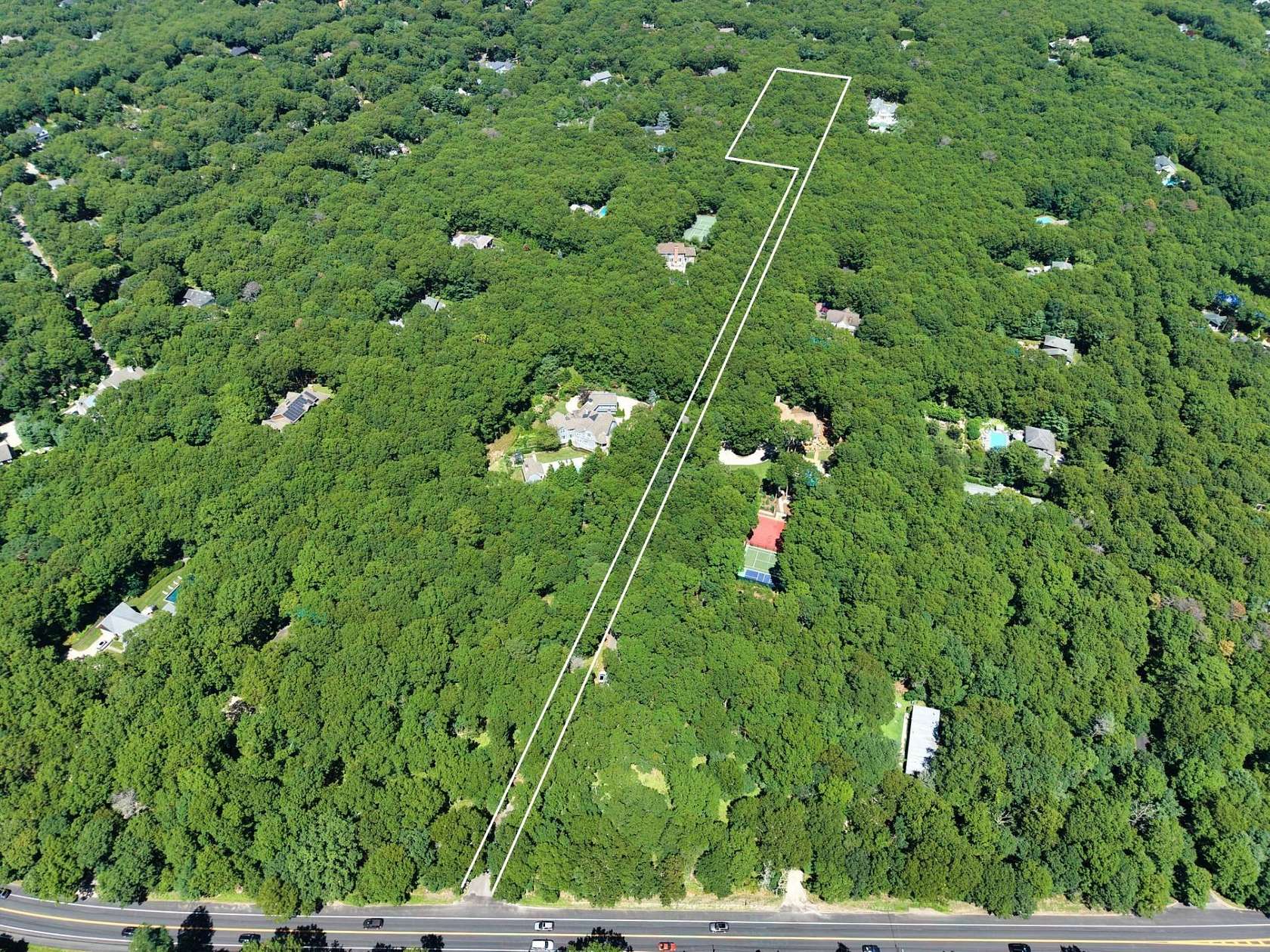 3.4 Acres of Residential Land for Sale in East Hampton, New York