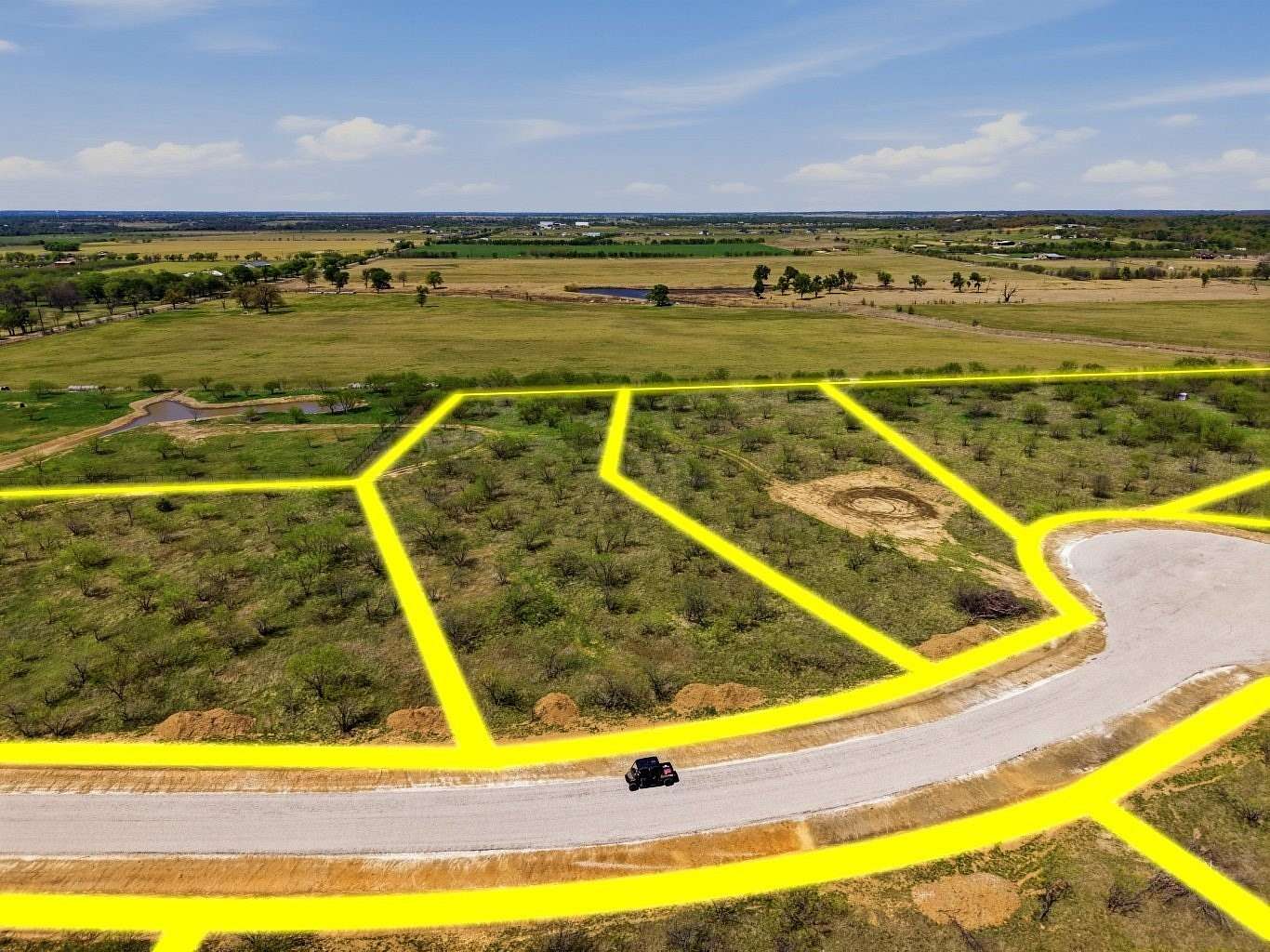 2 Acres of Residential Land for Sale in Grandview, Texas