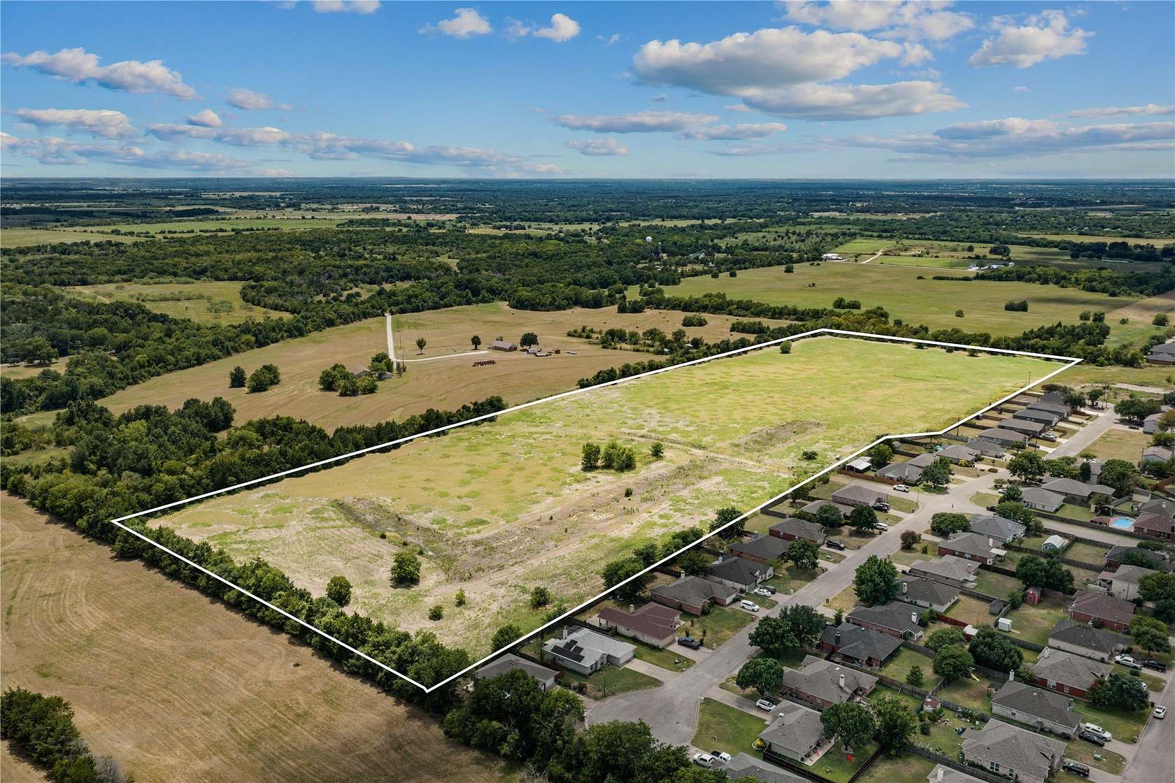 23.6 Acres of Land for Sale in Corsicana, Texas