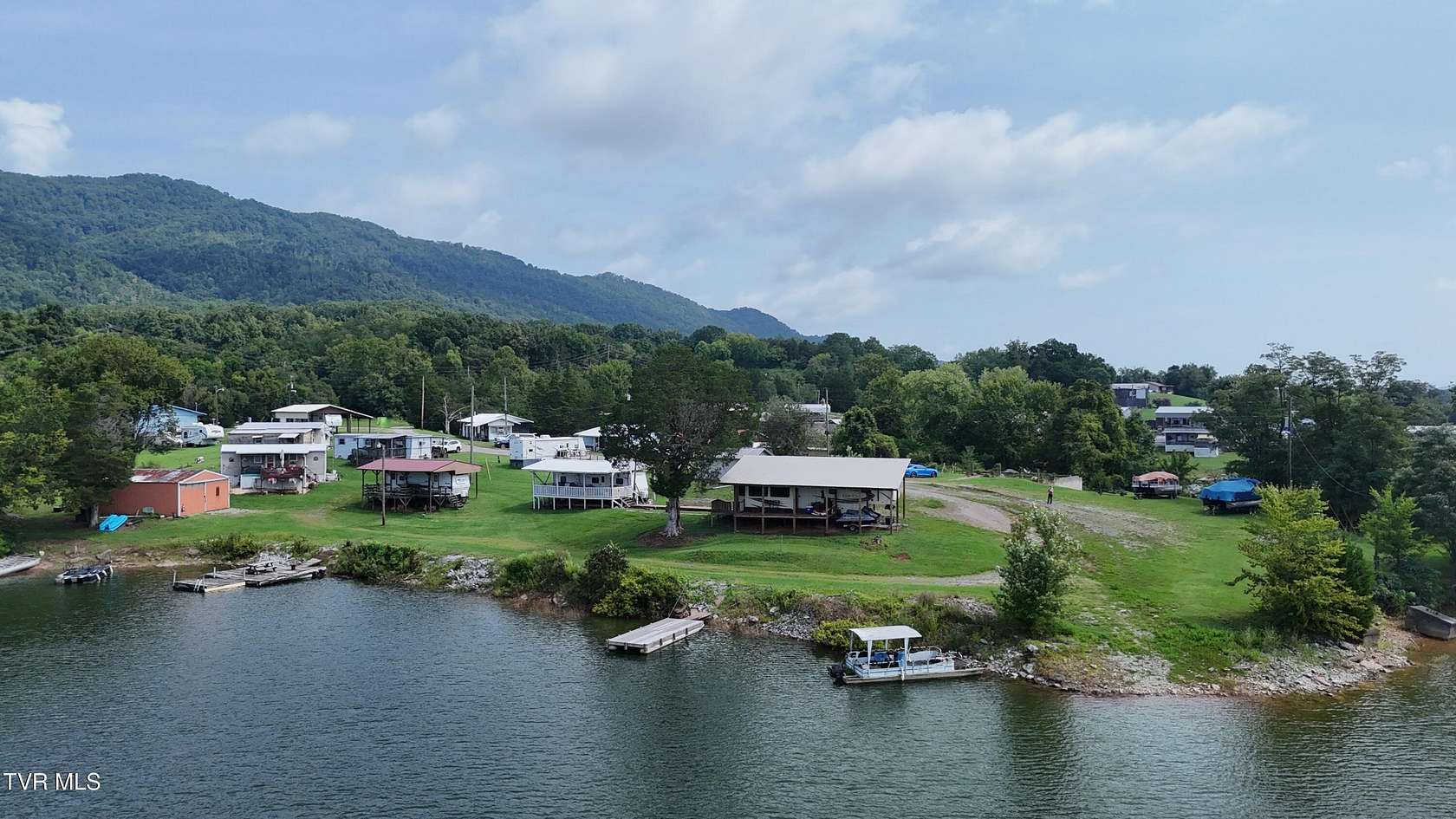 3.4 Acres of Improved Mixed-Use Land for Sale in Mooresburg, Tennessee