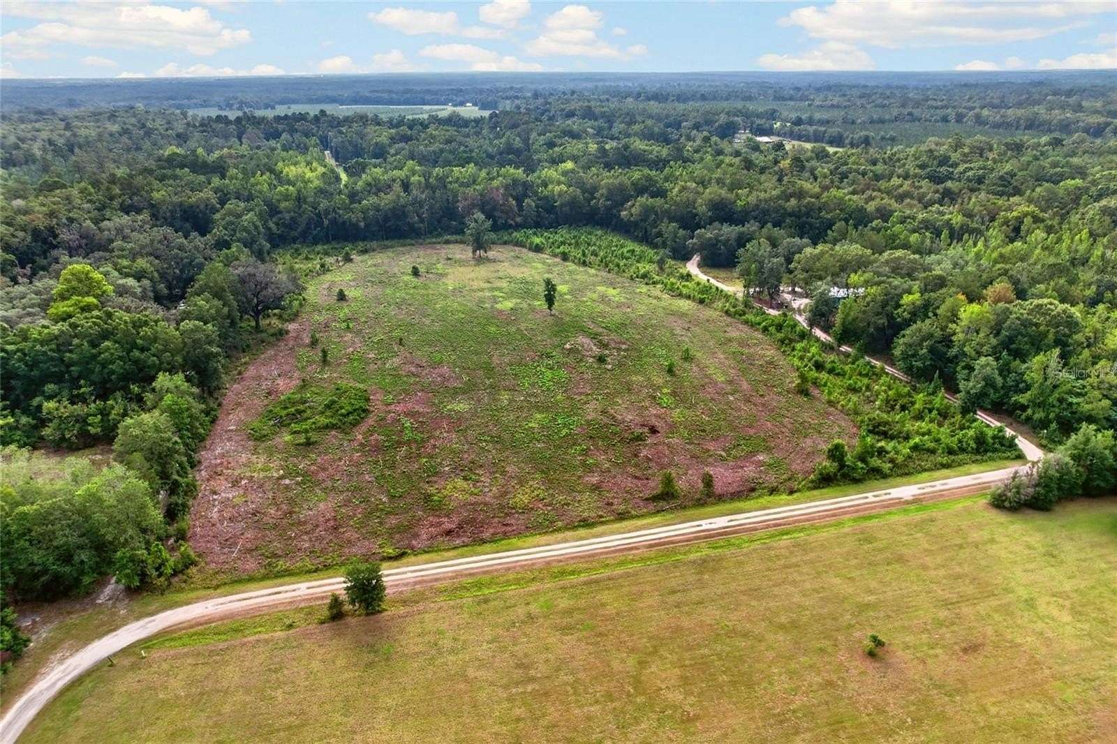 10 Acres of Residential Land for Sale in Alachua, Florida
