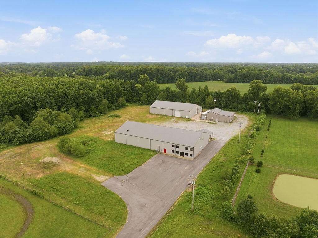 4 Acres of Improved Commercial Land for Sale in Mayfield, Kentucky