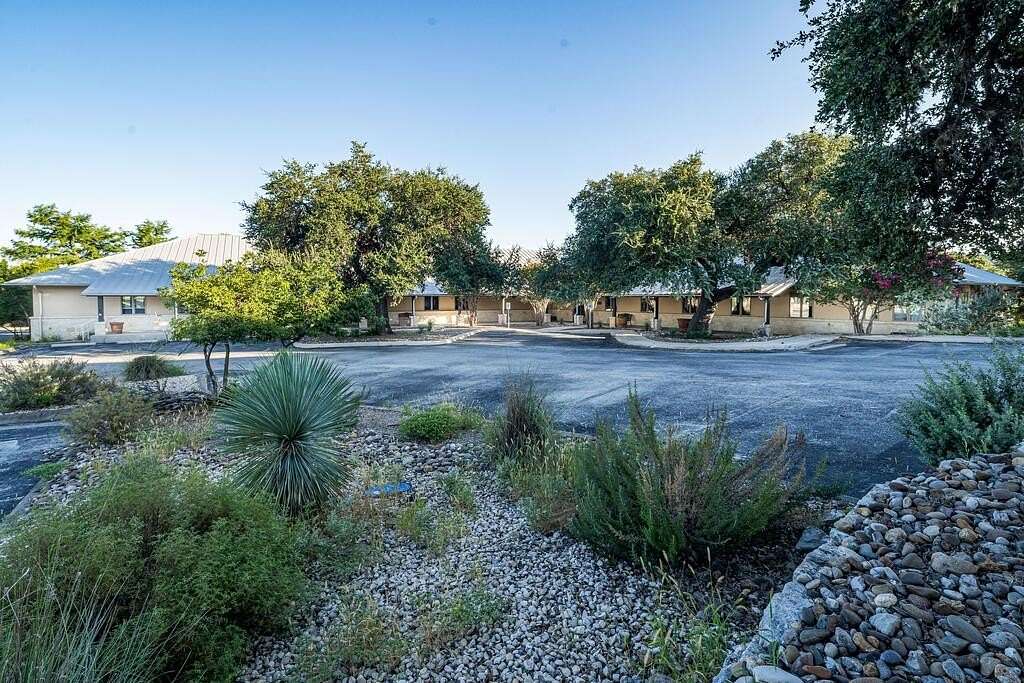 1.5 Acres of Improved Mixed-Use Land for Sale in Kerrville, Texas