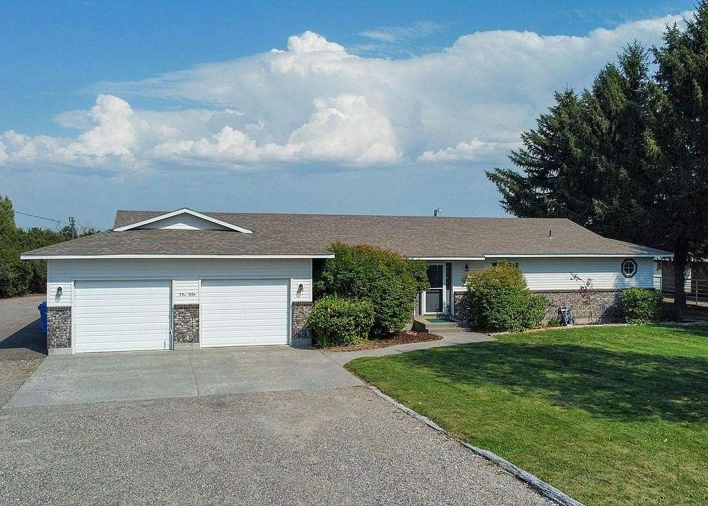 2.55 Acres of Land with Home for Sale in Blackfoot, Idaho