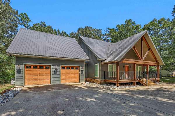 6.15 Acres of Land with Home for Sale in Murfreesboro, Arkansas