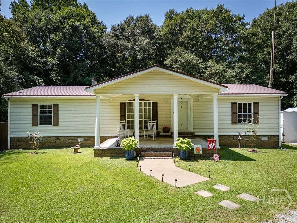 8 Acres of Land with Home for Sale in Danielsville, Georgia
