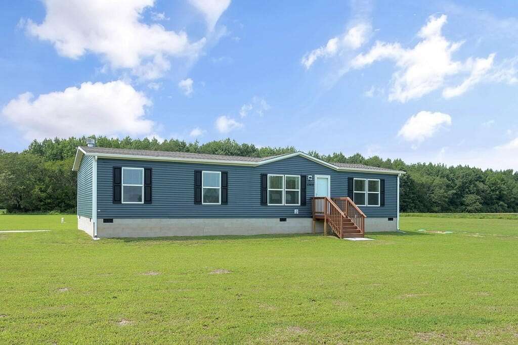 5.42 Acres of Land with Home for Sale in Painter, Virginia