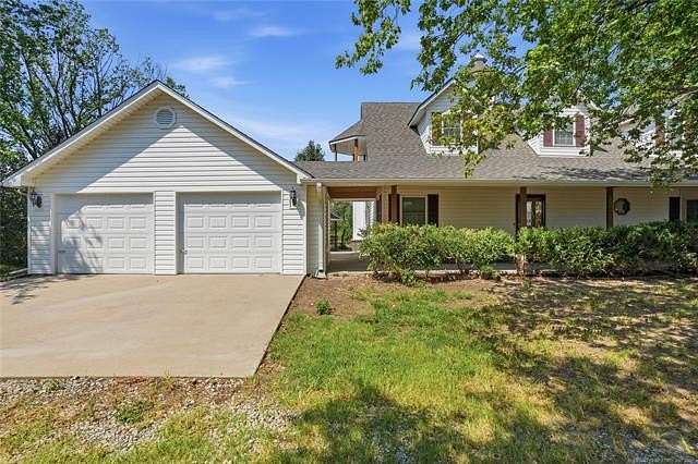 18.9 Acres of Land with Home for Sale in Sperry, Oklahoma