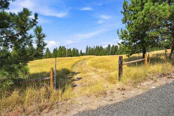 8.78 Acres of Land for Sale in Chattaroy, Washington
