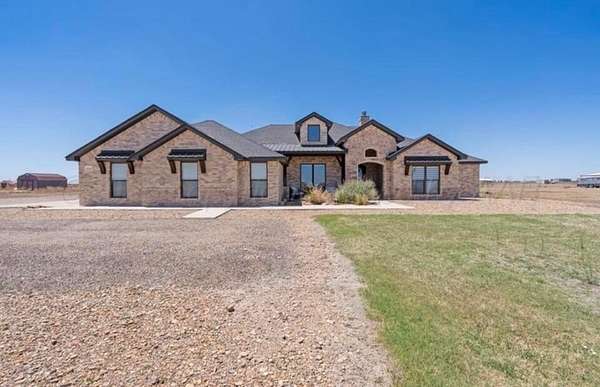 9.76 Acres of Land with Home for Sale in Amarillo, Texas