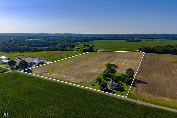 17.7 Acres of Land with Home for Sale in Morgantown, Indiana