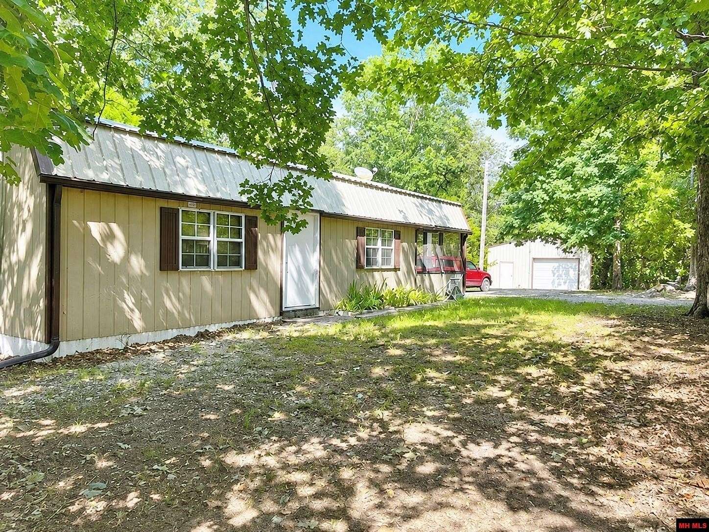 4 Acres of Land with Home for Sale in Yellville, Arkansas