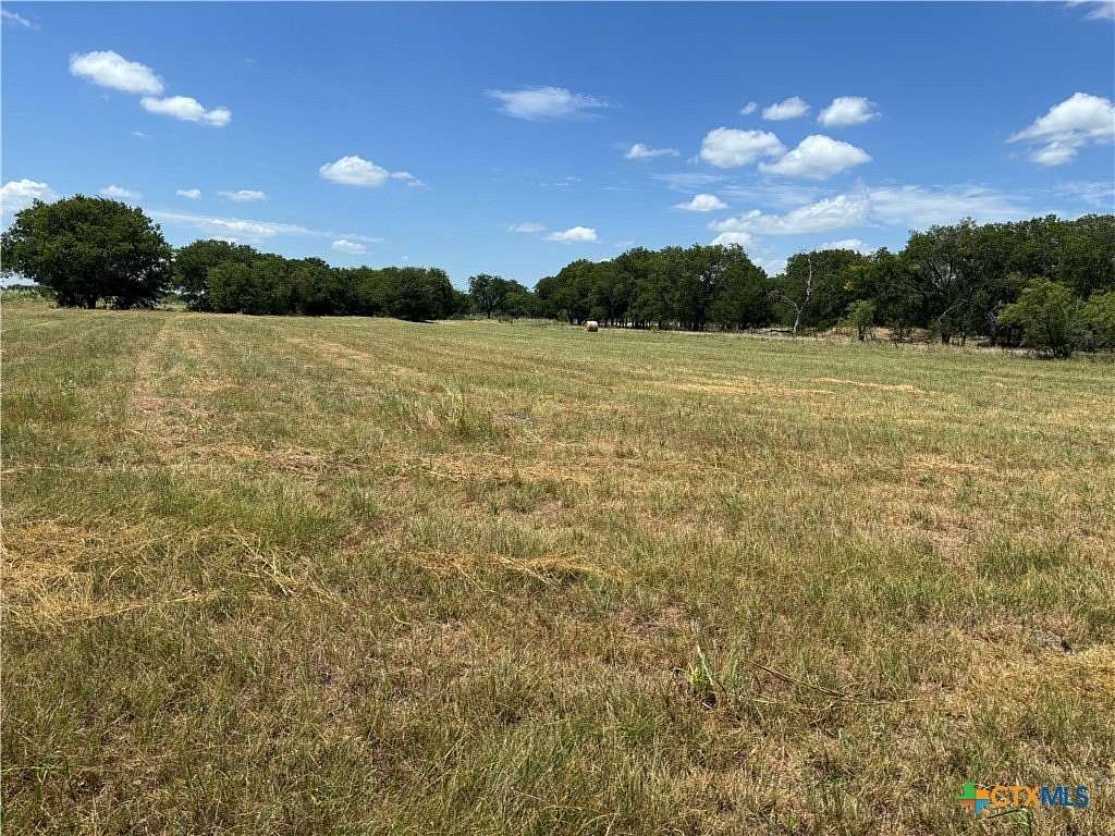 5 Acres of Residential Land for Sale in Corsicana, Texas
