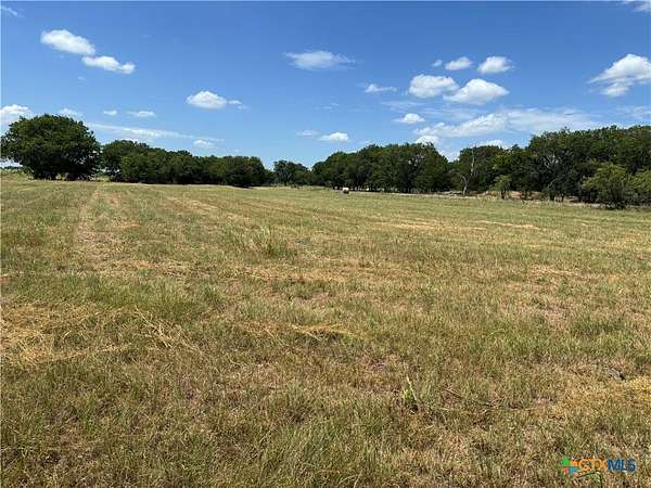5 Acres of Residential Land for Sale in Corsicana, Texas