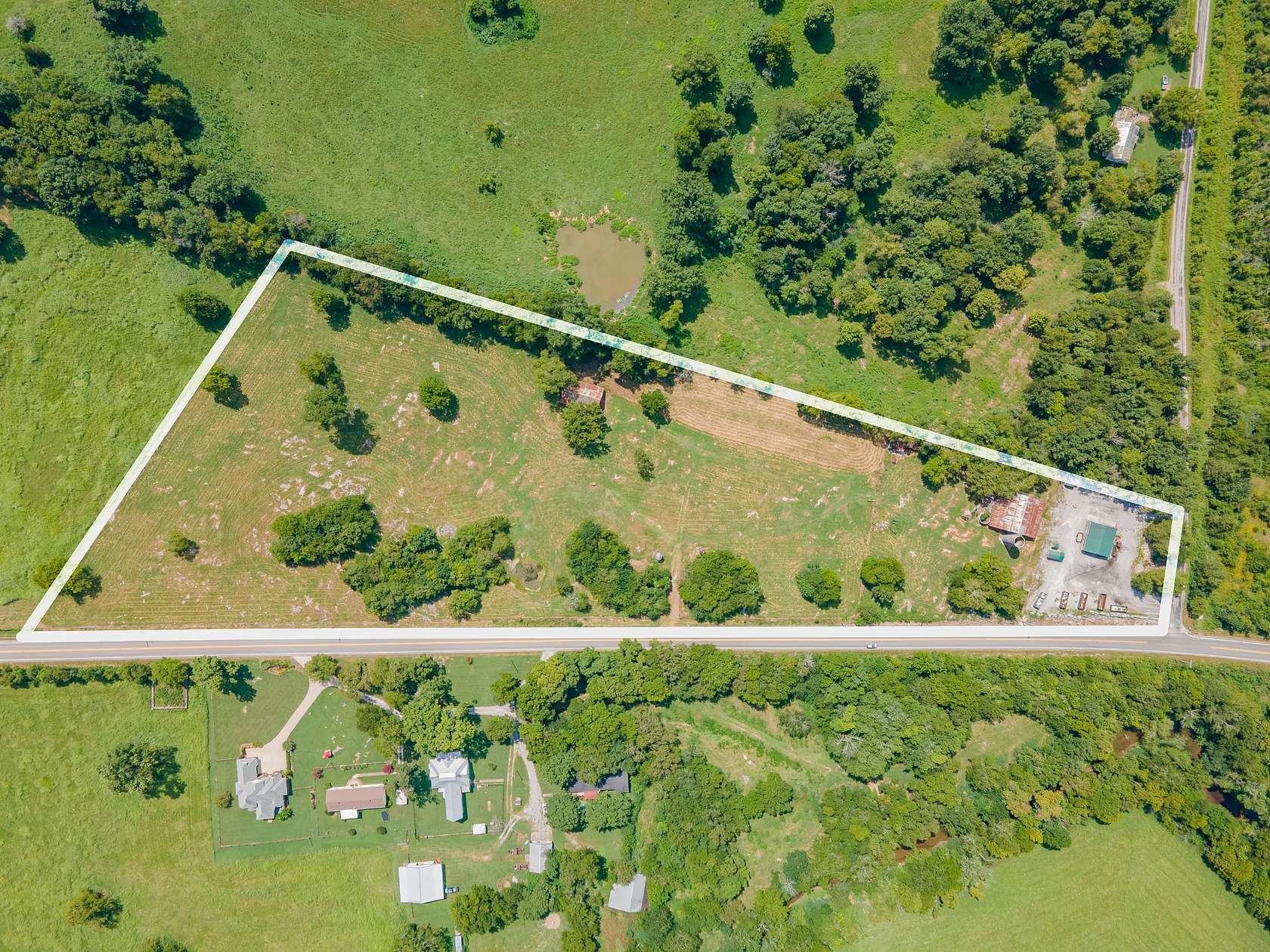 10.9 Acres of Land for Sale in Lynnville, Tennessee