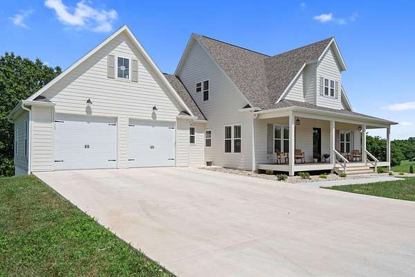5.23 Acres of Land with Home for Sale in Reeds Spring, Missouri