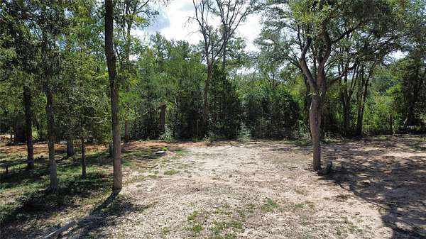 1 Acre of Land for Sale in Dale, Texas