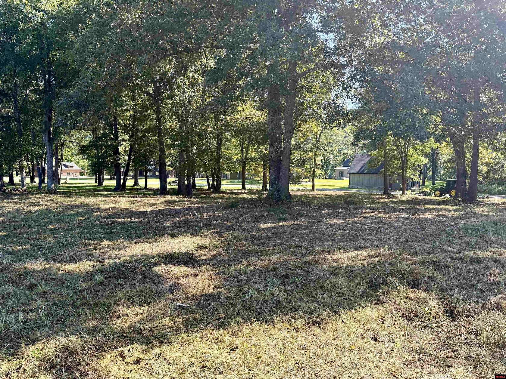 1.28 Acres of Residential Land for Sale in Flippin, Arkansas