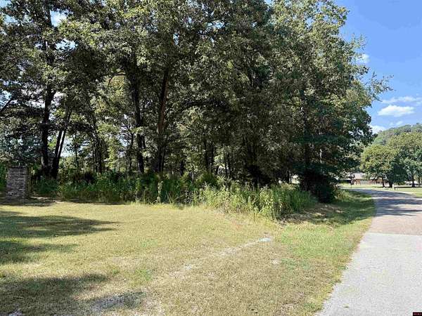1.28 Acres of Residential Land for Sale in Flippin, Arkansas