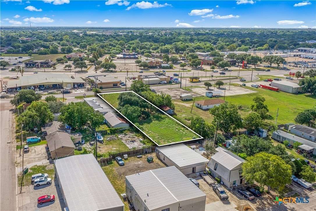 0.49 Acres of Land for Sale in Victoria, Texas