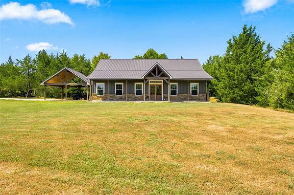 17.7 Acres of Land with Home for Sale in Ben Franklin, Texas