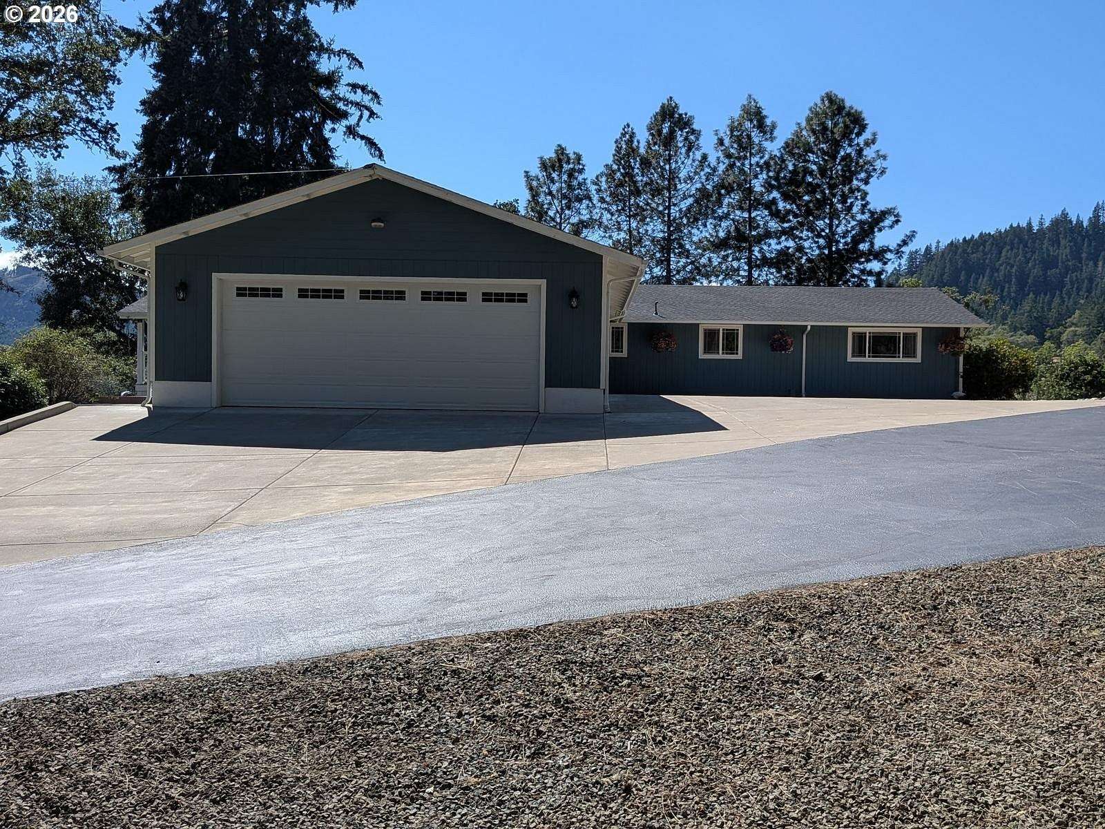 14.2 Acres of Land with Home for Sale in Oakland, Oregon
