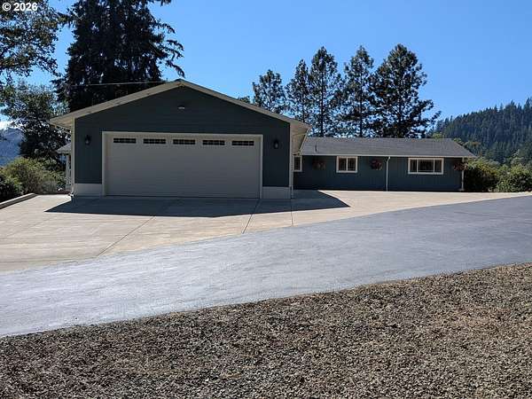 14.2 Acres of Land with Home for Sale in Oakland, Oregon