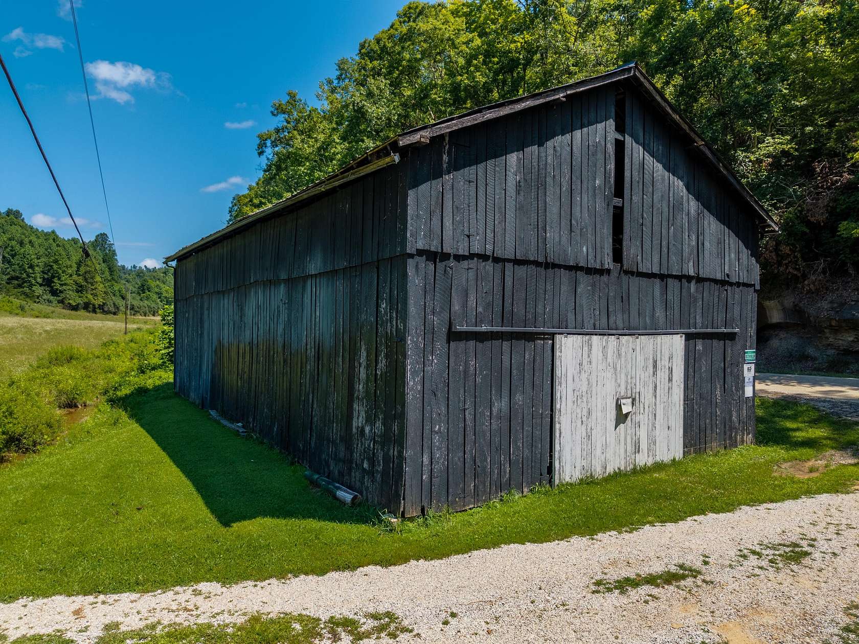 152 Acres of Land for Sale in Vancleve, Kentucky